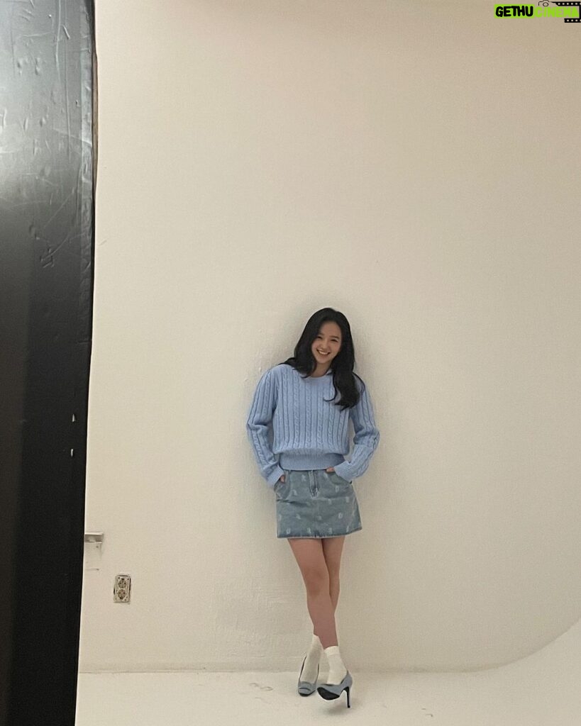 Park Jung-yeon Instagram - 🫐