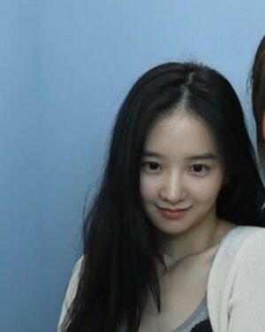 Park Jung-yeon Instagram - 푸르딩딩 여섯컷+🩵
