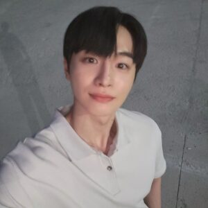 Park Sang-nam Instagram - 🙂