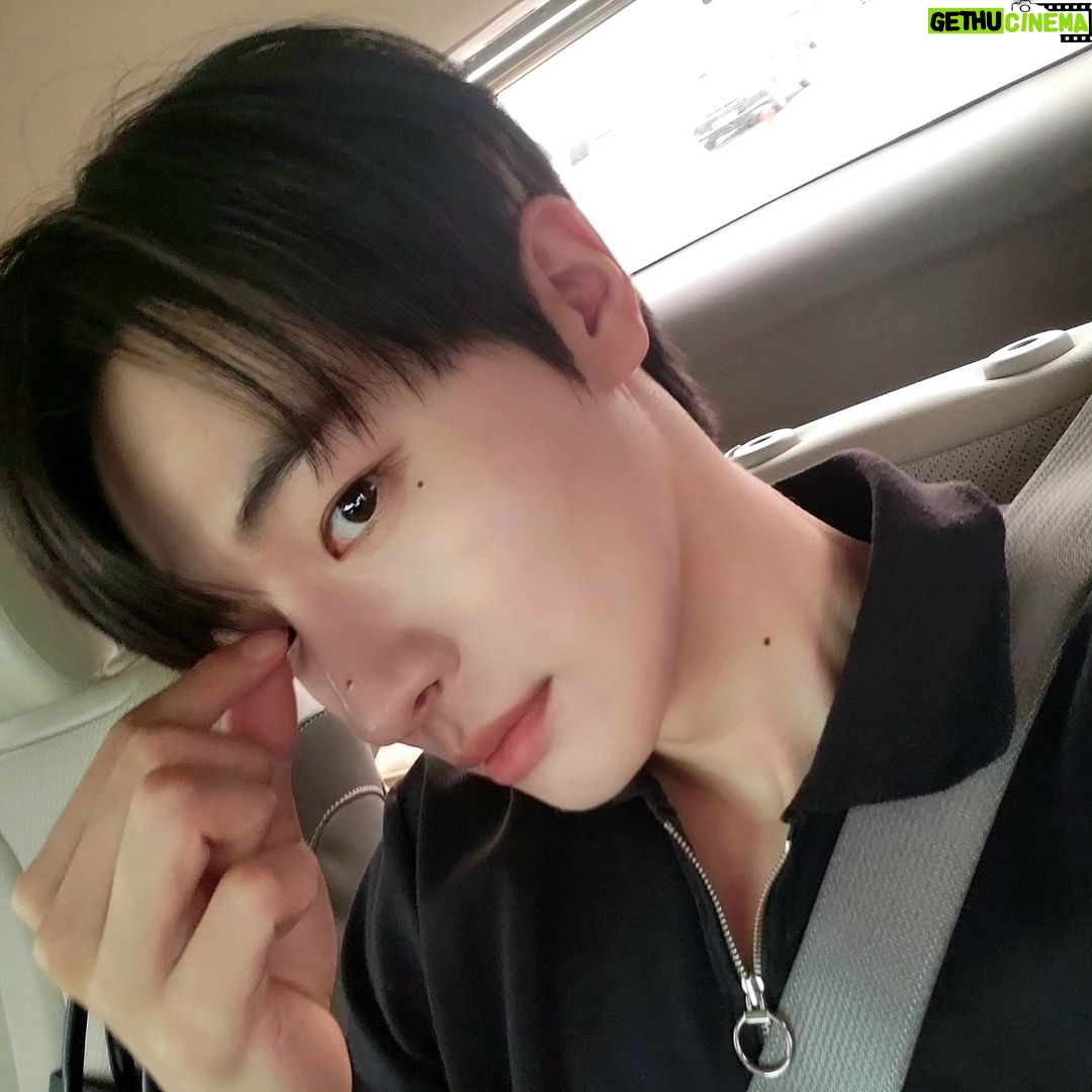 Park Sang-nam - 66.6K Likes - 머리카락이 눈을 자꾸 찔러