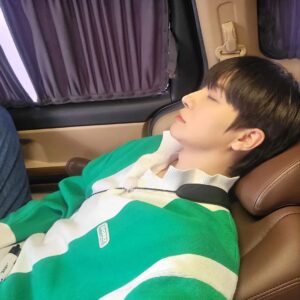 Park Sang-nam Instagram - 🥱
