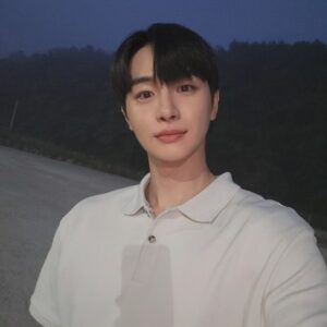Park Sang-nam Instagram - 🙂