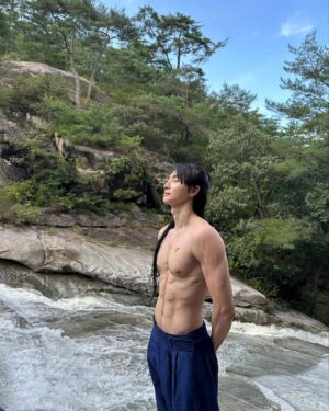 Park Sang-nam Instagram - 2023년 8월 어느 날.
#그림자고백
