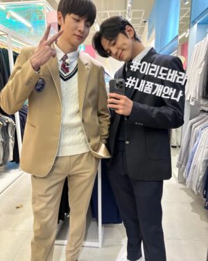 Park Sang-nam Instagram - 나를 너무 좋아하네