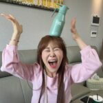 Park Se-mee Instagram – 작고 가벼워 한 손으로도 거뜬하게! 
어머 세상에 세척력까지 
완전 이거잖아~~👍 
배서준이 빨래 이제 문제없어요? 

 @zet_korea ✌고마워요 사랑해요 ✌
#광고#세탁세제#제트프로파워샷
