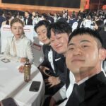 Park Se-mee Instagram – 제가 만든 유튜브 영상이
백상에 올라갔다는 것만으로
하루하루 감사하며 살겠습니다

사실 빠른시간에 너무나도
큰 사랑을 받아 덜컥
겁이 나기도 했지만

노력하고 더 노력해서
여러분들 옆에서 오랫동안
웃음을 드릴수 있는 
희극인이 되겠습니다❤️

내년에 또봐요
@baeksang.official 

회사식구들 항시 감사합니다
@metacomedy 

기회를 줘서 고맙고 축하해
@psickuniv 

이미지 변화를 주겠다더니
배우를 만들어주셨네요
@gguminmin
@sxx_2_k