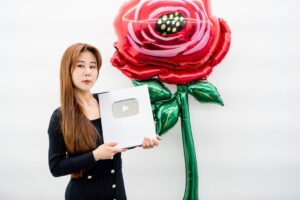 Park Se-mee Instagram - #실버버튼

축하해 인나야