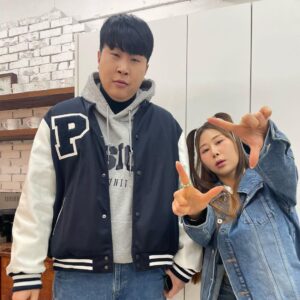 Park Se-mee Instagram - 뉴진스의 #hypeboy 요

#빰빰