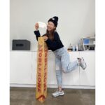 Park Se-mee Instagram - #토블론 감사합니다❤️ 회사 사람들이랑 잘 나눠먹었어요 (오늘따라 사람왜케많아?)