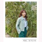 Park Shin-hye Instagram – 혜달, 열여드레 어느덧 마지막 사진이네요. – 매듭달 – 
시간이 참 빠르네요. 2023년도 이제는 2주도 남지 않았어요.
여러분에게는 어떤 한해였나요?
힘들고 아픈 기억보다는 즐겁고 행복한 기억들만 가득했던 2023년이길 소망합니다❣️
