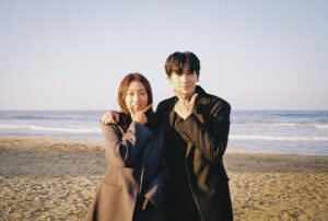 Park Shin-hye Instagram - 필카 예이~ 
#닥터슬럼프