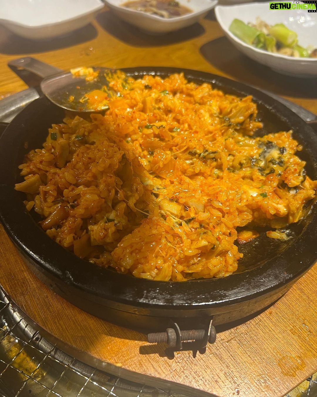 Park Shin-hye Instagram - 오늘은 친구들이랑❣️ #오양별 #양대창 #양밥