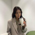 Park Shin-hye Instagram – ☕️☕️☕️☕️☕️☕️
오른쪽 왼쪽 오른쪽 왼쪽 🤷🏻‍♀️