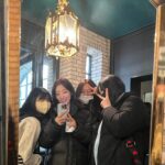Park Shin-hye Instagram – 거울보면 또 한번은 찍어줘야지 
하늘이팀 모여!!!!!!
#닥터슬럼프