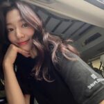 Park Shin-hye Instagram – 닥터슬럼프 단체티🫶🏼
모조에스핀에서 엄청 큰 선물을 보내주셨어요 감사합니다아❣️🙏🏼
꺄악🥰😎

#모조에스핀
#닥터슬럼프