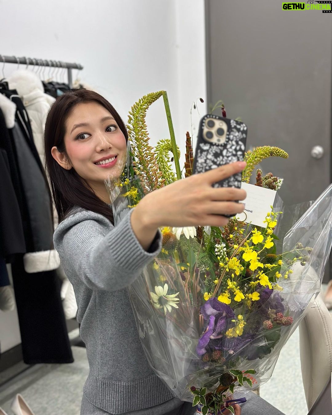 Park Shin-hye Instagram - 정민매니저가 찍어준 나❣️