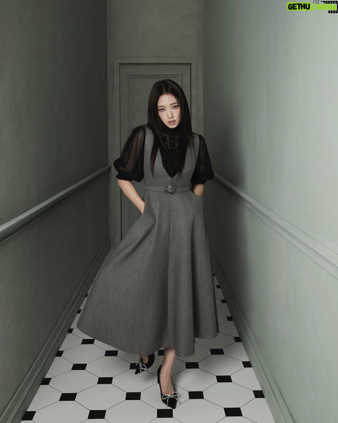 Park Shin-hye - 1.1 Million Likes - #모조에스핀
#mojosphine