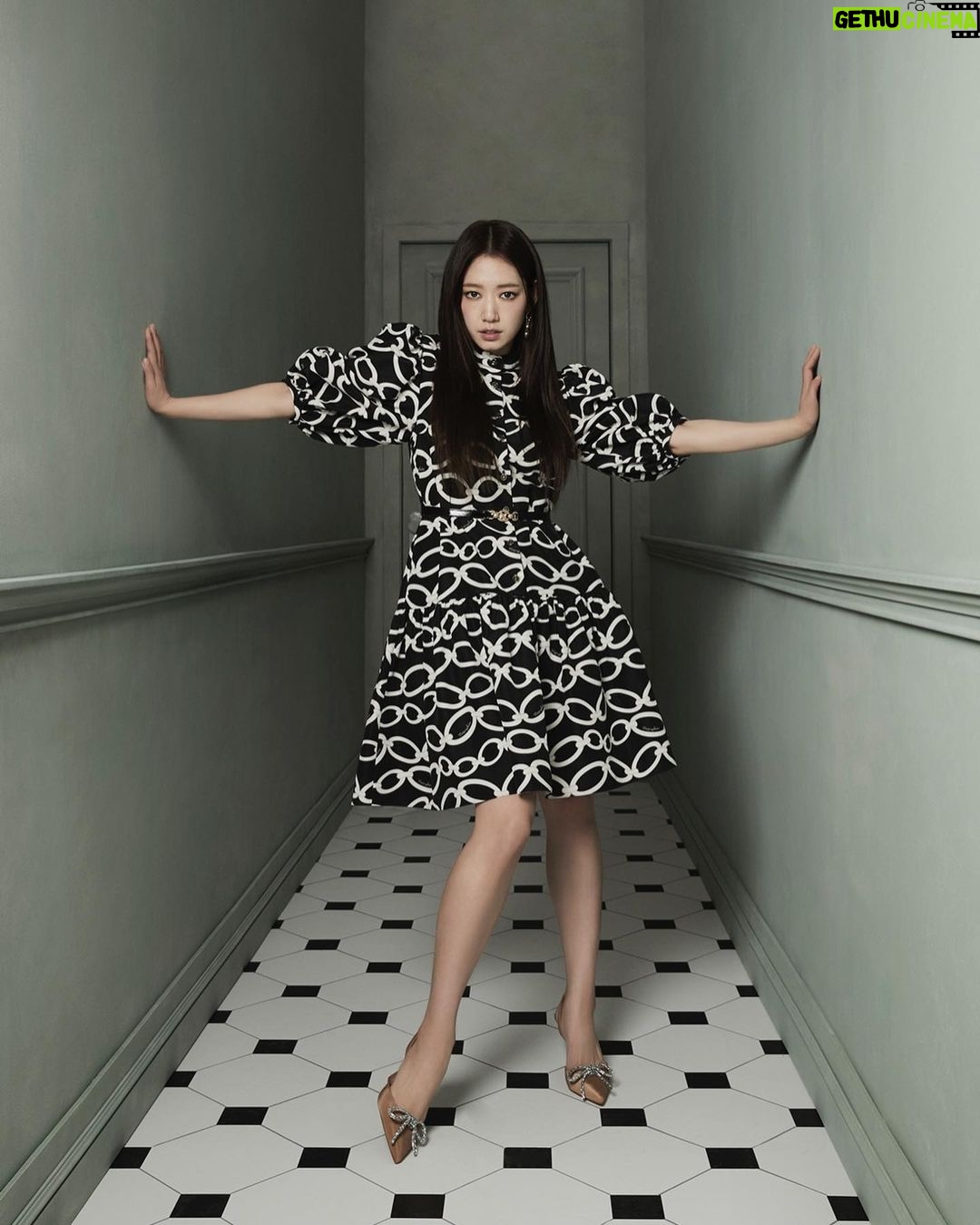 Park Shin-hye - 1.1 Million Likes - #모조에스핀
#mojosphine