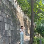 Park Shin-hye Instagram - 텐션 올리고! 촬영 시~작!! 너무덥다..😵‍💫😵‍💫😵‍💫😵‍💫😵‍💫