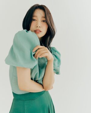 Park Shin-hye Instagram - #모조에스핀 #mojosphine
💃🏻