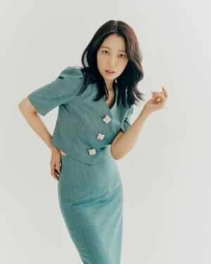 Park Shin-hye Instagram - #모조에스핀 #mojosphine
💃🏻