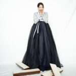 Park Shin-hye Instagram - 오늘은 닥터슬럼프 하는 날!! 닥터슬럼프와 함께 즐겁고 행복한 설 연휴 보내시고 올 한해도 좋은일들 가득하시길 바래요❣️