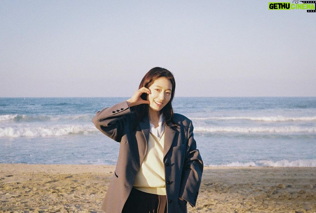 Park Shin-hye - 1.2 Million Likes - 필카 예이~
#닥터슬럼프