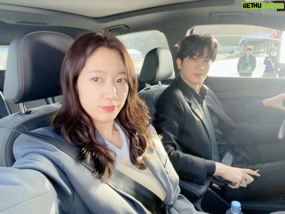 Park Shin-hye - 2.2 Million Likes - 어제 엔딩에 맘아팠을 만두들에게
뭐랄까 위로의 선물...?
#닥터슬럼프
#잔망우늘이