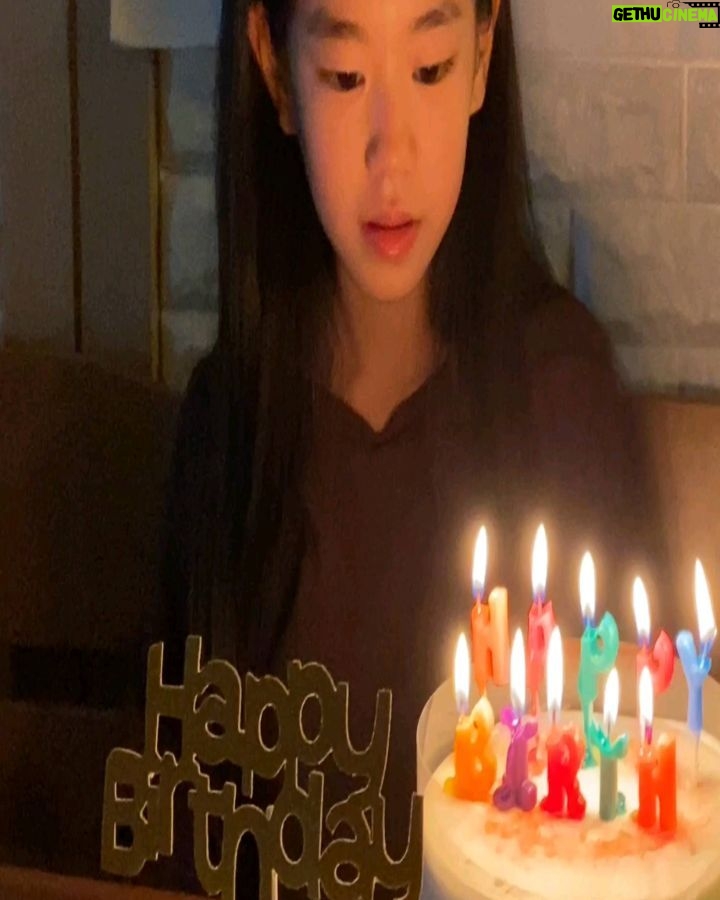 Park So-yi Instagram - 소이 생일을 축하해 주셔서 정말 정말 감사합니다~ 선물과 편지 잘 받았어요 응원 덕분에 더 힘이 납니다. 모두 남은 주말 즐겁게 보내세요🙂😍😍😍😍😍