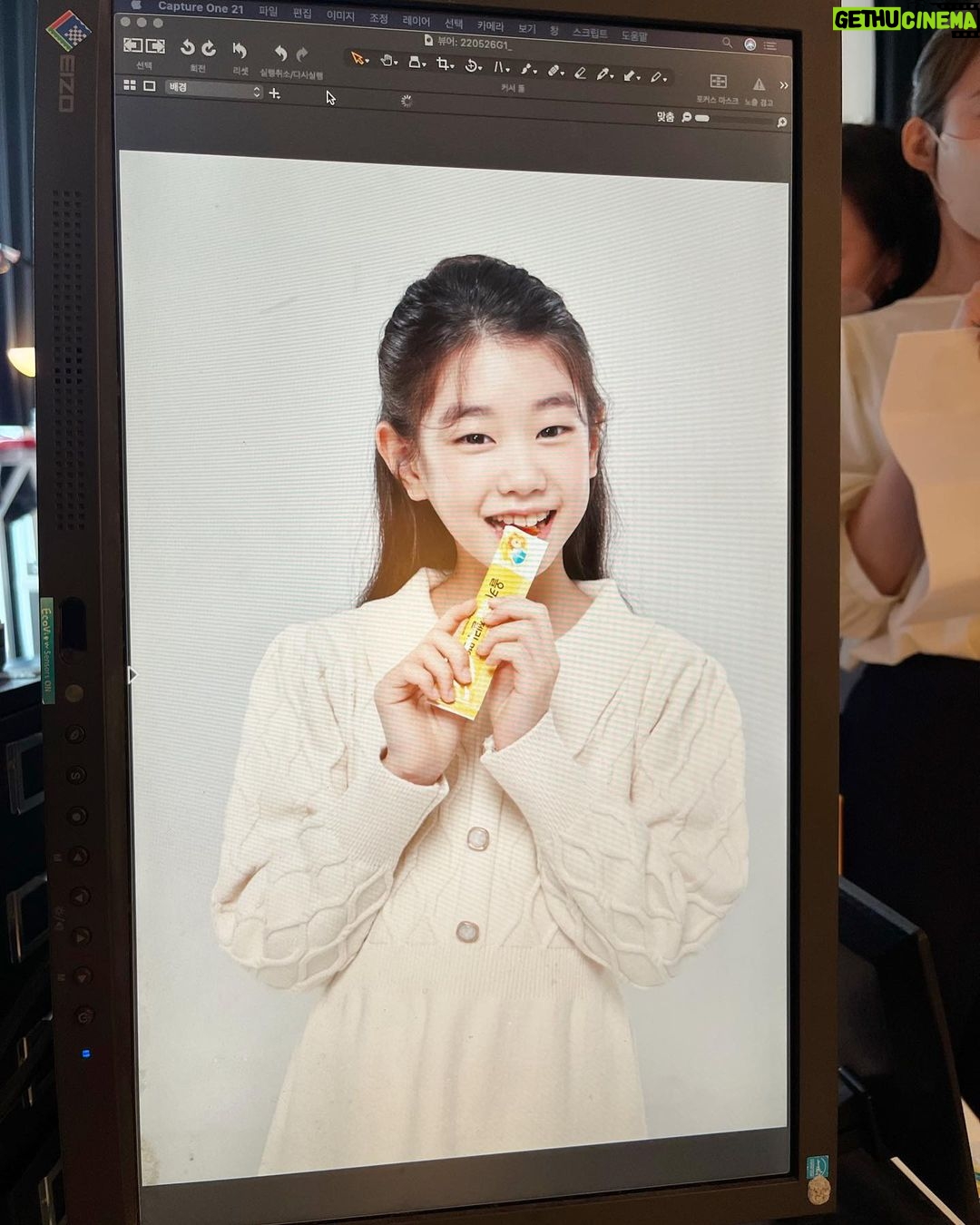 Park So-yi Instagram - #ad @aju_olea #올레아올키 #올키비타젤리 #올키듀얼젤리 #비하인드컷