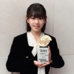 Park So-yi Instagram – 현장에서 소이와 함께했던 모든 분들 덕에 또다시 이렇게 큰 상을 받게 되었습니다. 다시 한번 진심으로 감사드립니다 🙏🏻
.
#황금촬영상 #아역상 #스위치 우리의 #크리스마스선물