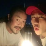 Park Young-tak Instagram - 오랜인연 👨‍👦‍👦 힐링이염 🌇 우와 우리형집 앞마당 넓다🙃