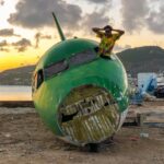 Parkourporpoise Instagram - What do you think happend here!? __________________________________________ #viral #happy #airplane #dangerous #crazy #saintmartin #crash #content Philipsburg