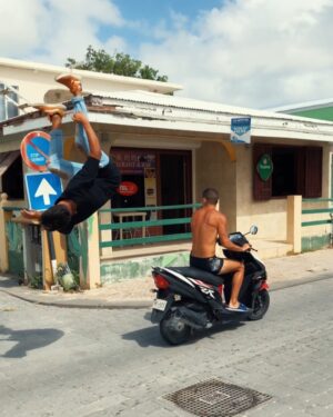 Parkourporpoise Instagram - I was flipping hungery 🤪 
What’s your favourite snack!? With @acrobate94 🏍🥋
___________________________________________
#viral #flip #backflip #bikelife #happy #dangerous #crazy #sxm #amazing #stunts