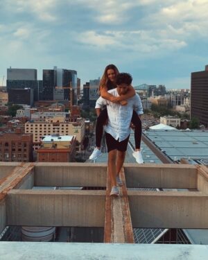 Parkourporpoise Instagram - the closes emergency exit is location every where welcome aboard porpoiseAIR haa ands Do you play Trust games!?
🎥 @pablo_sxm 
__________________________________________
#trust #viral #dangerous #roof #crazy #insane #amazing #overdramatic #issavibe #fridaythe13th #stephaniesballoonsale #stunts #instagram #content #montreal
