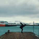 Parkourporpoise Instagram - Helpssaa let’s wast peopleass is time tag em 👔🧂💡 🎥 @lauritz.k.h
