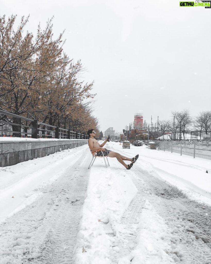 Parkourporpoise Instagram - Anyone else denial!? 📷 @cass.sxm #Winter #Palace #Pelican #Content Montreal, Quebec