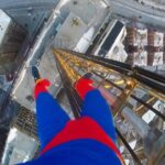 Parkourporpoise Instagram - Who is your favourite superhero?🦸‍♂️😱🤪 #superman #sunrise #montreal #winter