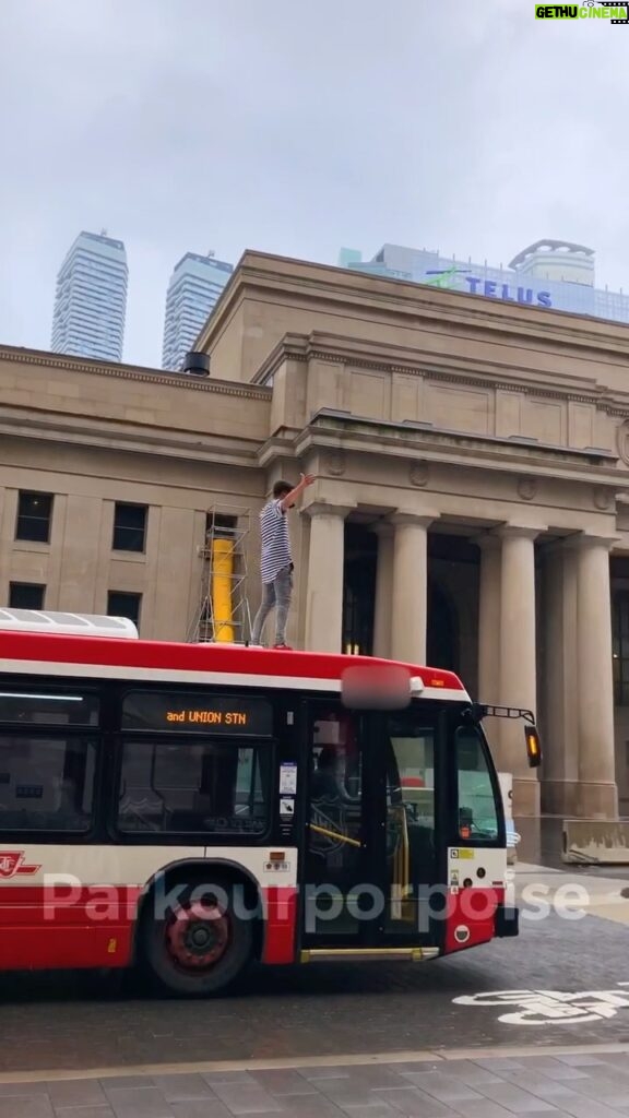 Parkourporpoise Instagram - apologizes to the TTC and the Toronto police for this stunt,🙏 (please dont try this!) #Toronto #the6 #bus #stunt #adrenaline Toronto, Ontario