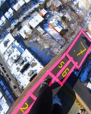 Parkourporpoise Instagram - Does anyone remember the game hopscotch? 🤪 (please don’t try this!) __________________________________________
#viral #hopscotch #dangerous  #adrenaline #happy #amazing