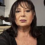 Parla Şenol Instagram - Biraz da asık surat ( az filtreli).