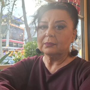 Parla Şenol Instagram - Hazır makyaj yapmışken... 😉