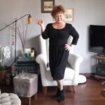 Parla Şenol Instagram – Aman da elbise de giyermiiiisss 😃