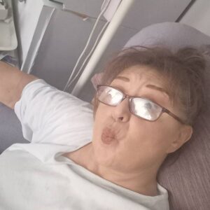 Parla Şenol Instagram - Pazartesi günü işim olmama keyfi; uzun zamandır ilk kez! 😊💃🌈🧿