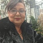Parla Şenol Instagram - Gözlüklü fotoğraflarımı çok sevmeye başladım, gözaltı torbalarımı gizliyor 😁😁😁