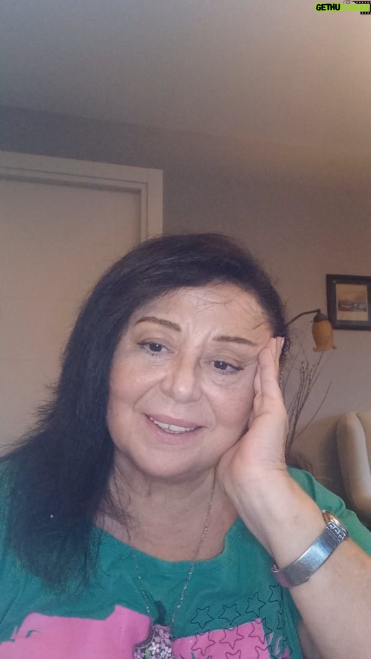 Parla Şenol Instagram - Canımın istediği... Şiir ile. Not: şiir benim 😃