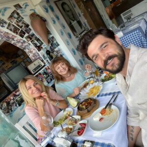 Parla Şenol Instagram - Nasil da tatlıyız bu canlarla 😀