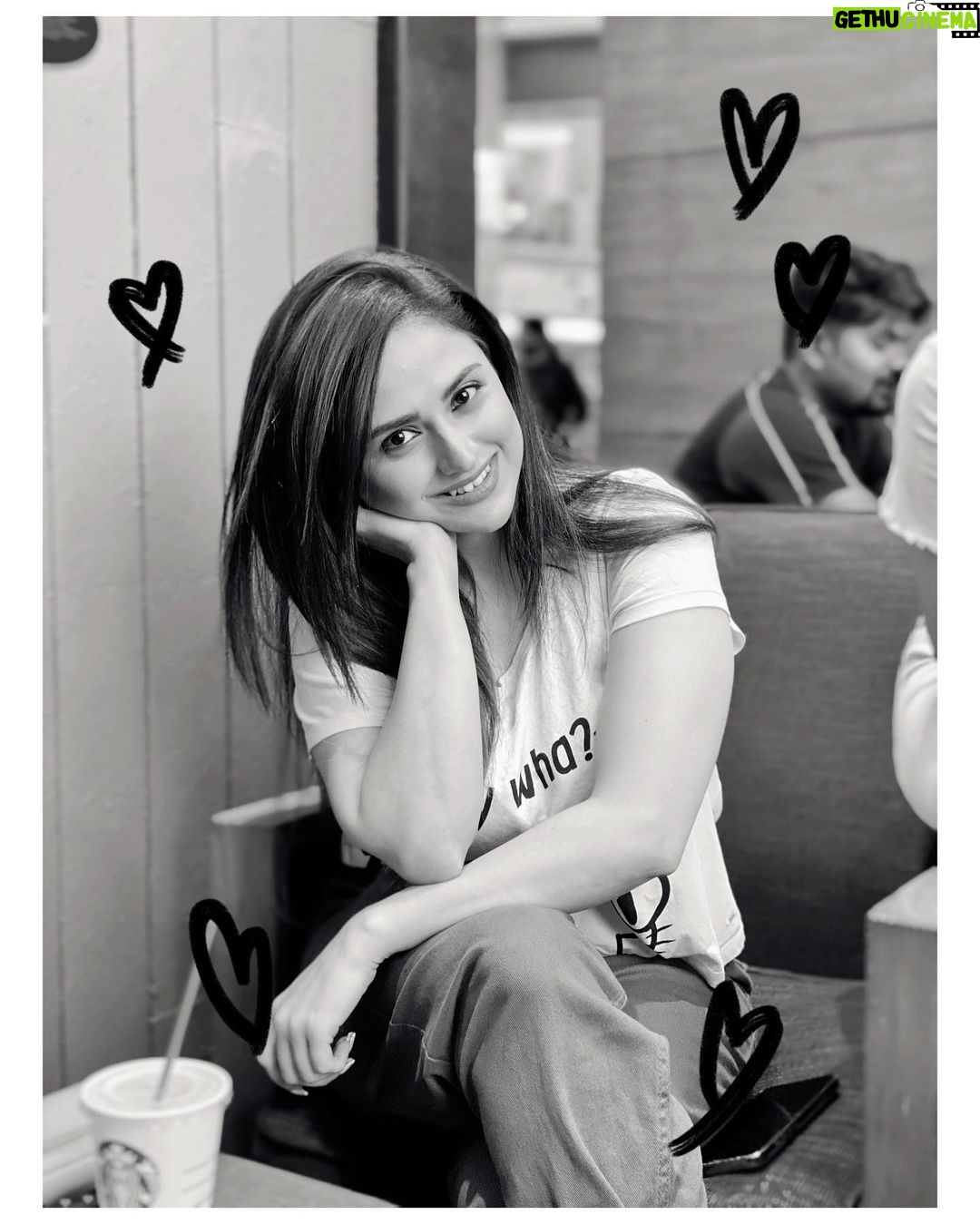 Parvati Sehgal - 3.5K Likes - 𝗣𝗿𝗼𝗰𝗮𝗳𝗳𝗲𝗶𝗻𝗮𝘁𝗲𝗱 🖤
Pc: @palakagrawal123 🤓
