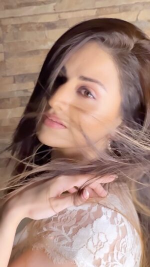 Parvati Sehgal Instagram - 🤍 say you love me back 🤍
.
.
.
.
.
.
📸 @arshiyasyed 
#reelitfeelit #reelkarofeelkaro #trending #fyp #explorepage #reels #actor #reelsinstagram #reels 
#starplus #bannichowhomedelivery