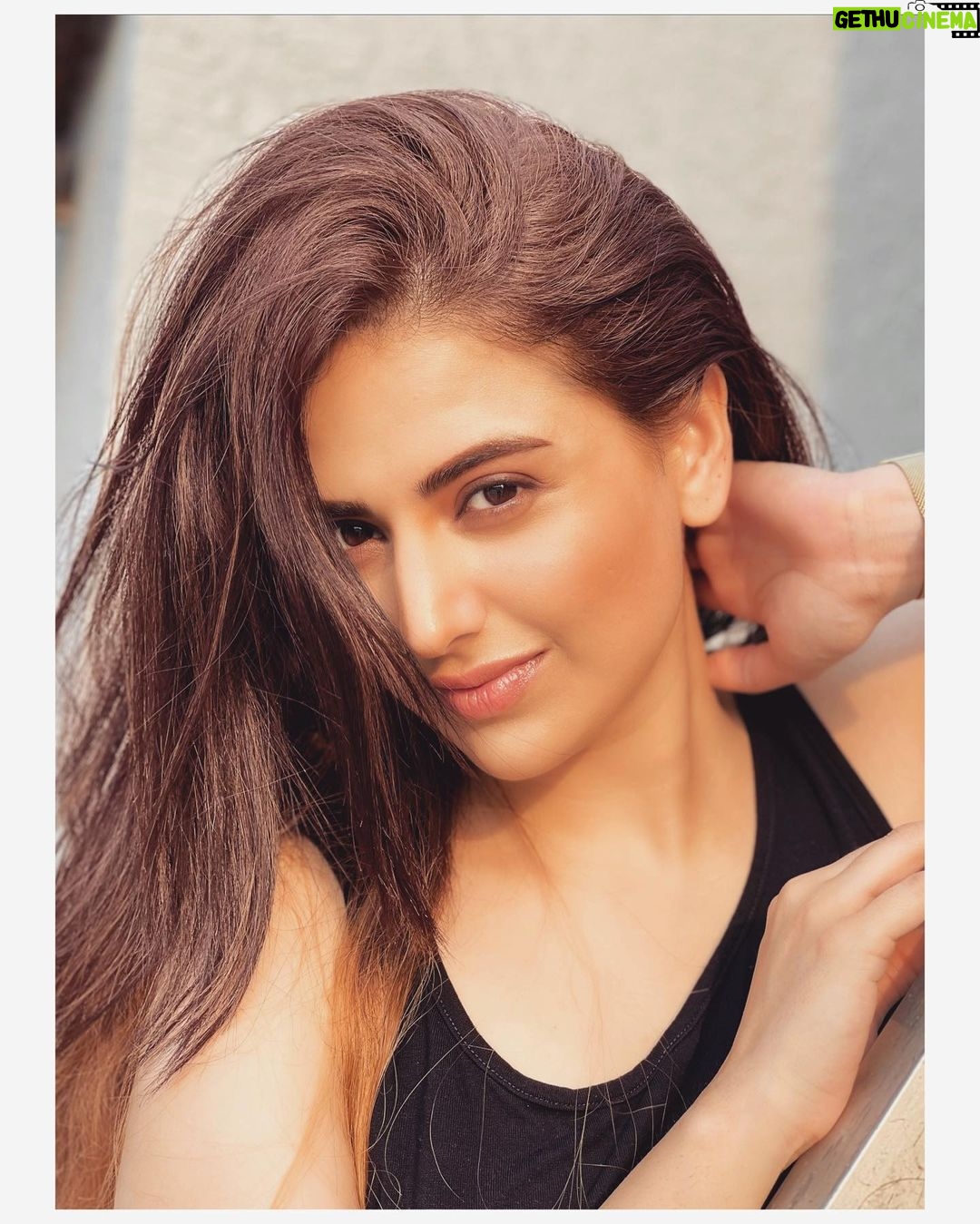 Parvati Sehgal - 3.5K Likes - 𝐇𝐞𝐥𝐥𝐨 𝐬𝐭𝐚𝐥𝐤𝐞𝐫!! 𝐈’𝐦 𝐝𝐨𝐢𝐧𝐠 𝐟𝐢𝐧𝐞, 𝐭𝐡𝐚𝐧𝐤𝐬 𝐟𝐨𝐫 𝐜𝐡𝐞𝐜𝐤𝐢𝐧𝐠 𝐮𝐩 𝐨𝐧 𝐦𝐞.